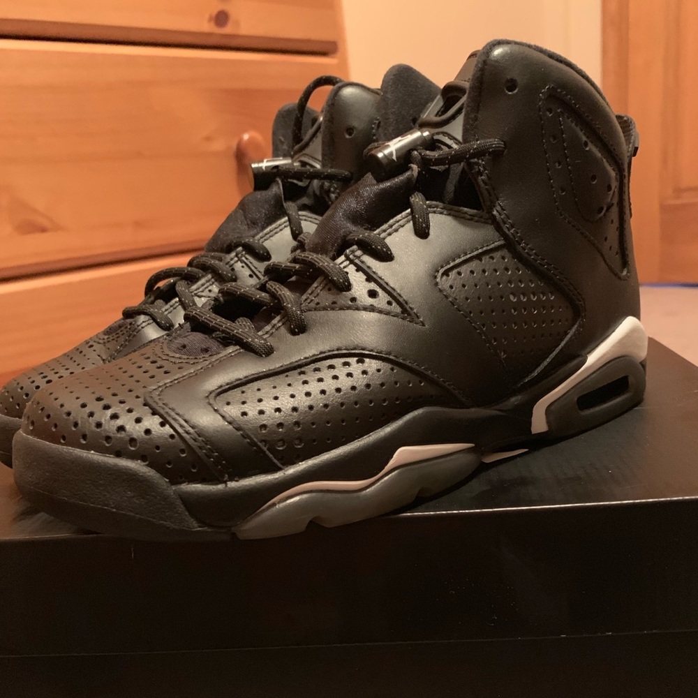 Jordan 7 black cat size 6GS